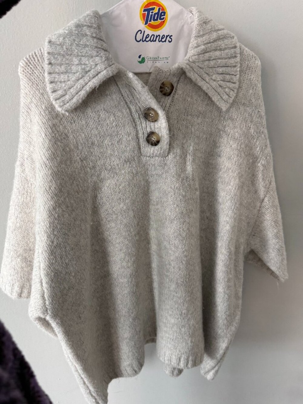 Zara Oversized Button-Up Collar Sweatshirt